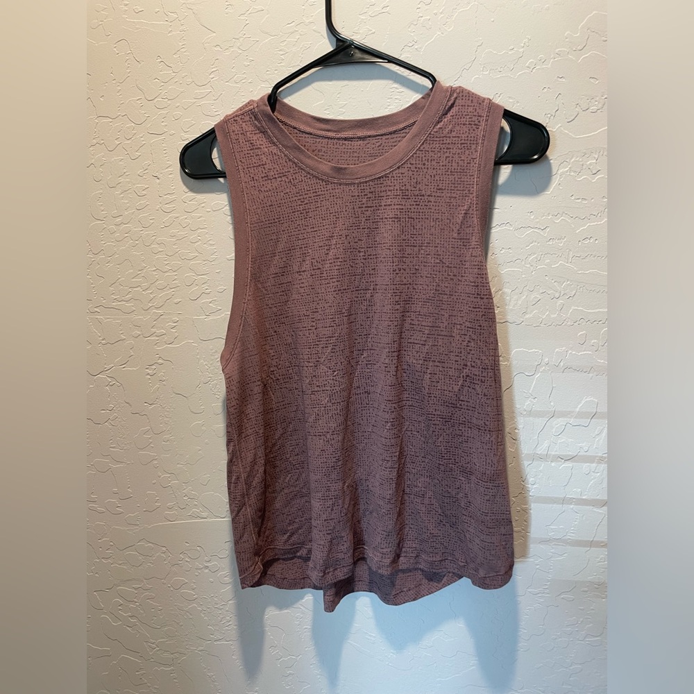 Lululemon muscle tank
